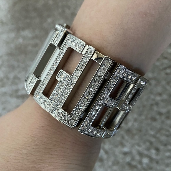 RARE ✨ GUESS Y2K Glam Watch Bracelet - Picture 7 of 12